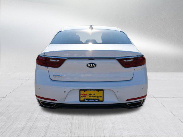 2019 kia cadenza premium