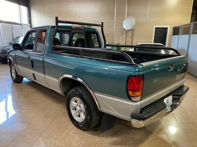 1994 mazda b-series pickup b4000 le 2dr extended cab sb automatic 4-speed rwd v6