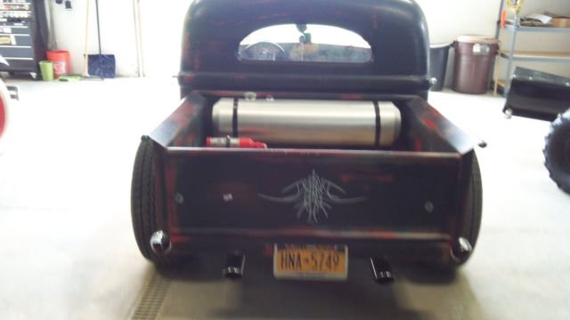 rat rod, hot rod truck "low and cool"