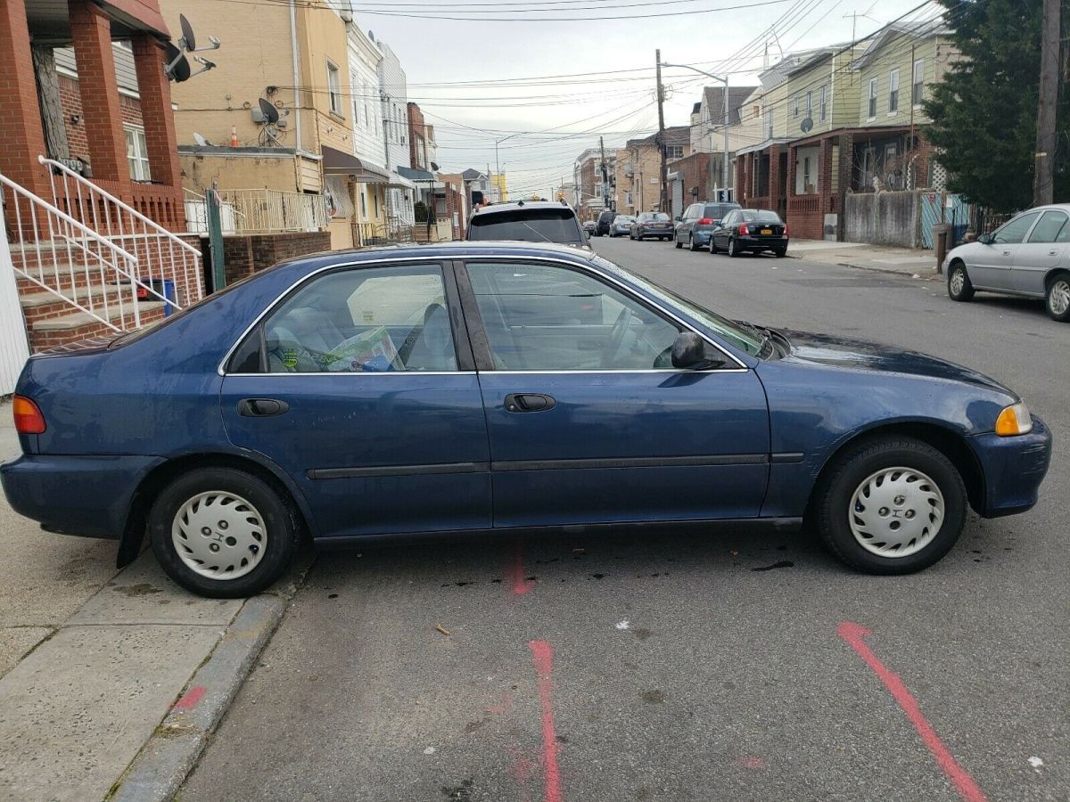 1992 honda civic"lx" only 53k one owner(girl)decent shape