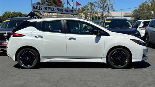 2025 Nissan Leaf