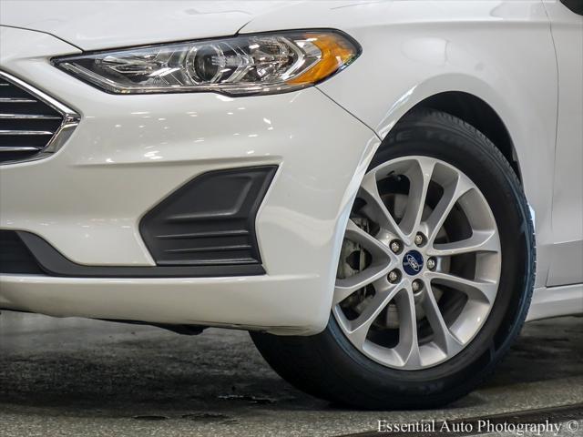 2020 ford fusion se