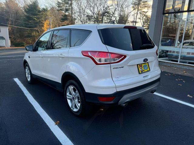 2016 ford escape se