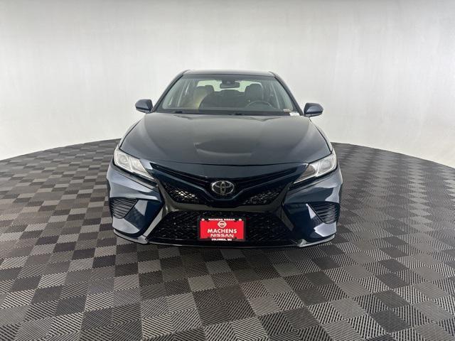 2018 toyota camry l