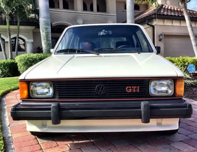 1984 volkswagen rabbit gti - collector condition