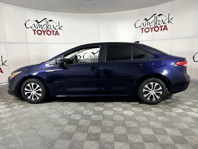 2022 toyota corolla hybrid le