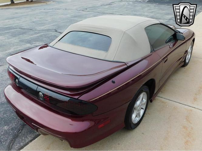 2000 pontiac firebird trans am in o'fallon, illinois