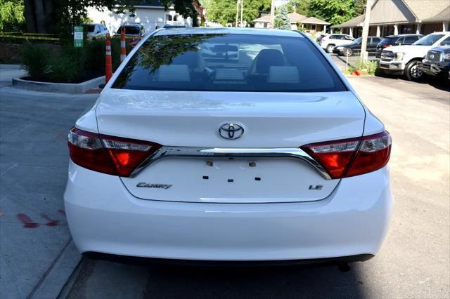 2015 toyota camry le