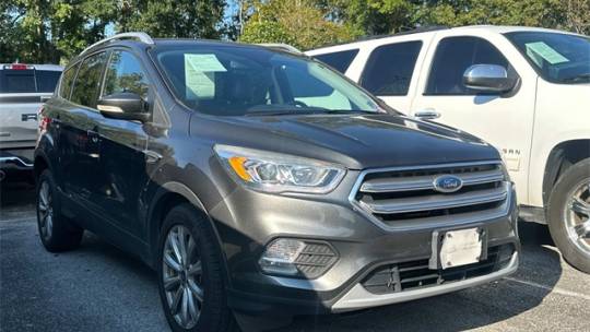 2017 Ford Escape titanium