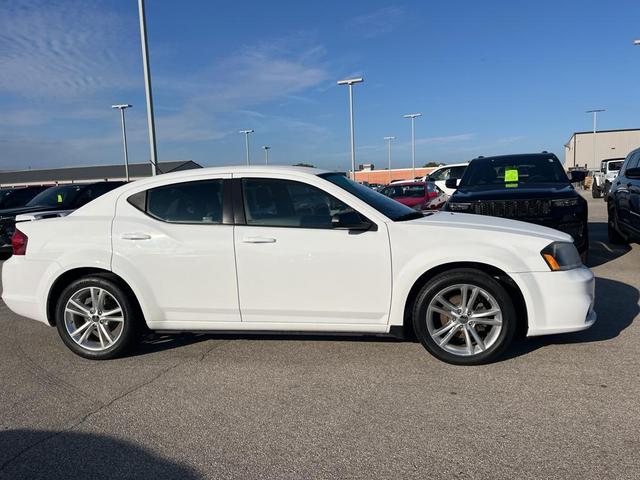 2014 dodge avenger se