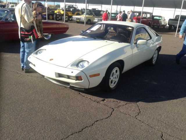 porsche 928 original chiffon white car cold a/c very straight well maintained