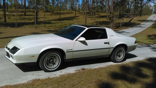 1984 chevy camaro 1 owner t-top rare custom hatch v-8 car-nice condition estate