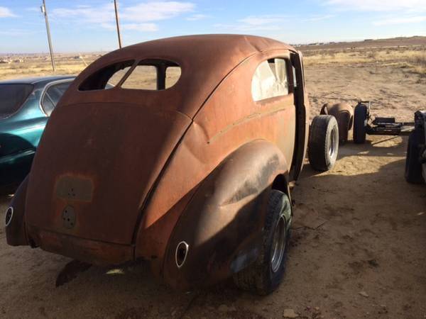 1939 ford 2 door sedan parts car no reserve!