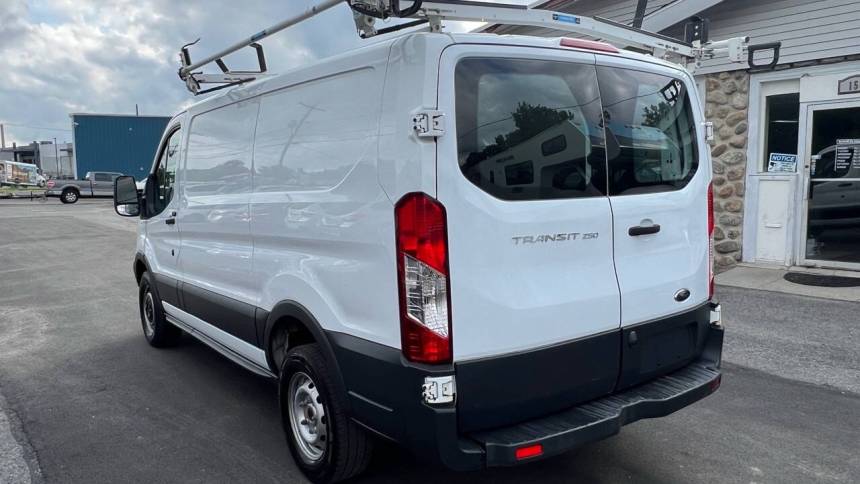 2017 ford transit 250
