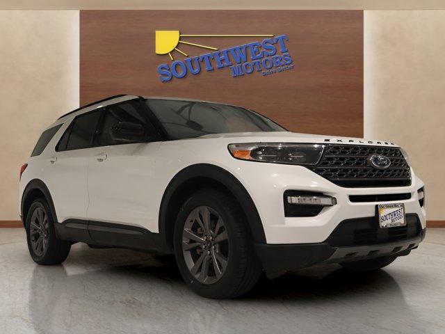 2022 ford explorer xlt
