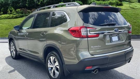 2024 Subaru Ascent premium
