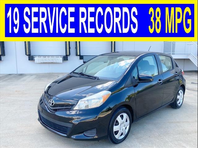 2012 toyota yaris le