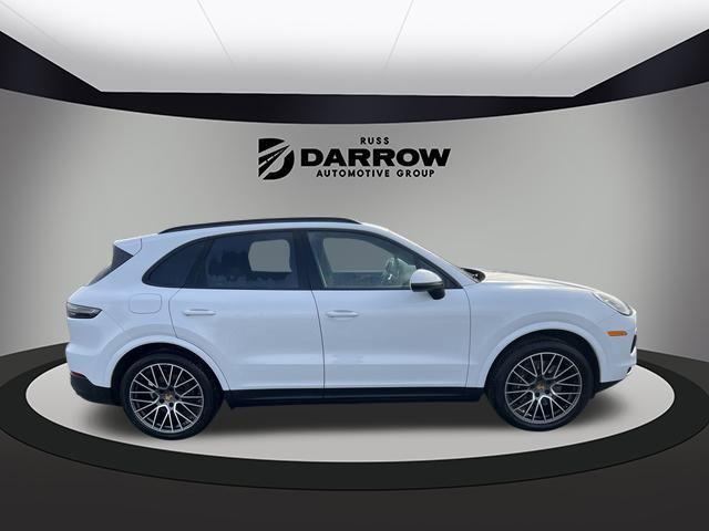 2022 porsche cayenne base