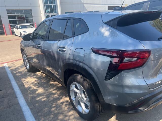 2025 chevrolet trax ls