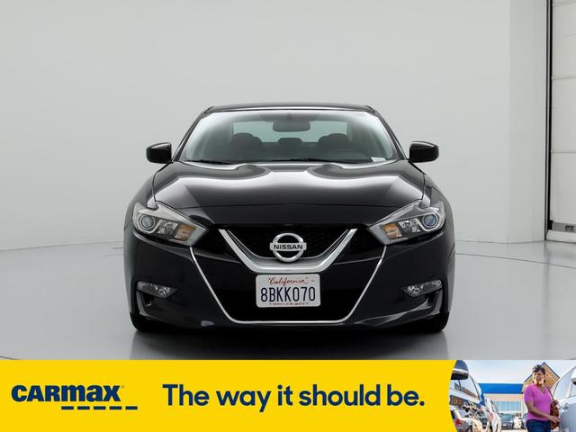 2017 nissan maxima s