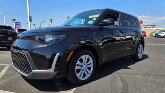 2023 kia soul lx