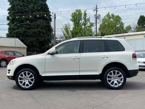 2010 volkswagen touareg in saint louis, missouri