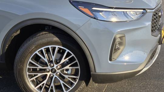 2024 Ford Escape