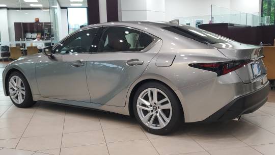 2023 Lexus IS