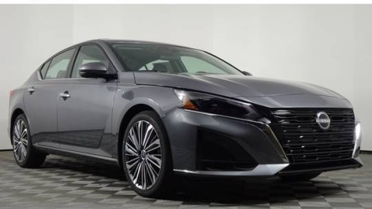 2025 Nissan Altima