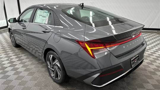new 2024 hyundai elantra sel ivt
