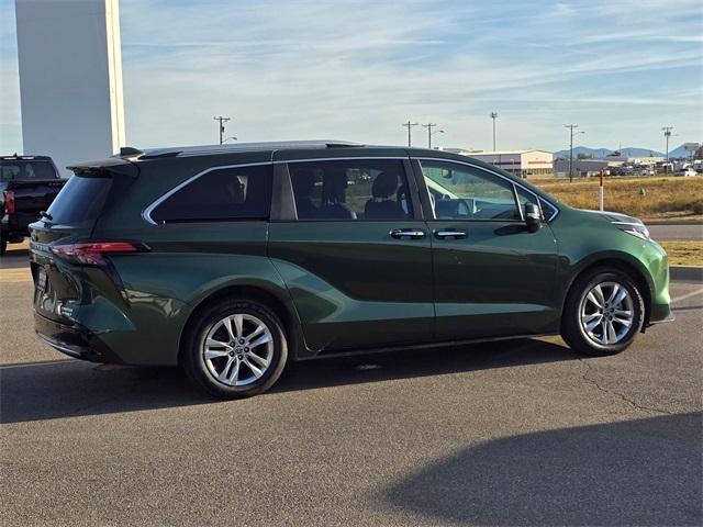 2022 toyota sienna limited