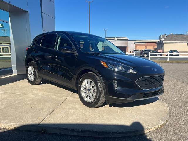 2021 ford escape se