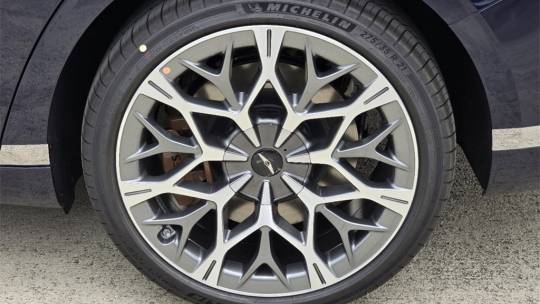 2024 Genesis G90