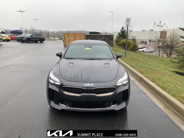2023 kia stinger gt-line
