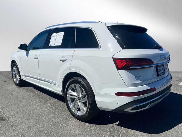 2023 audi q7 premium plus