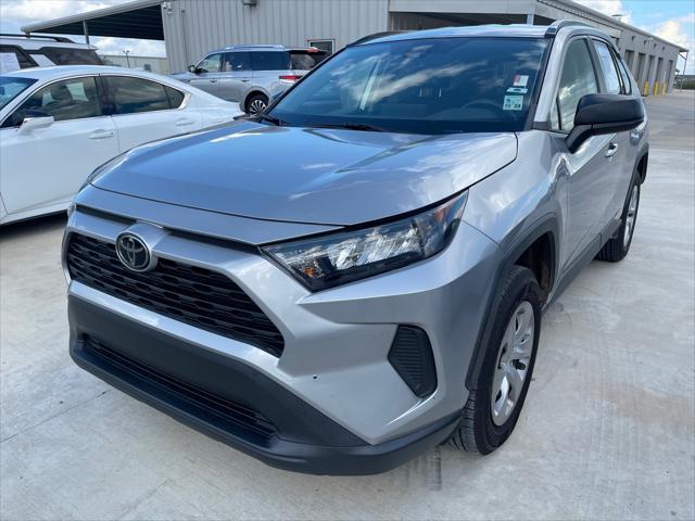 2021 toyota rav4 le