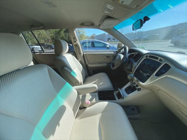 2005 toyota highlander base