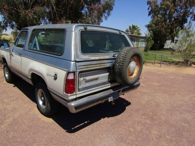1979 dodge ramcharger 4 x 4 round up edition