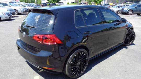 2017 Volkswagen Golf GTI