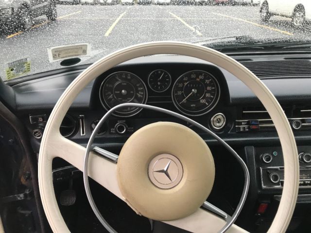 1972 mercedes benz to 220 d