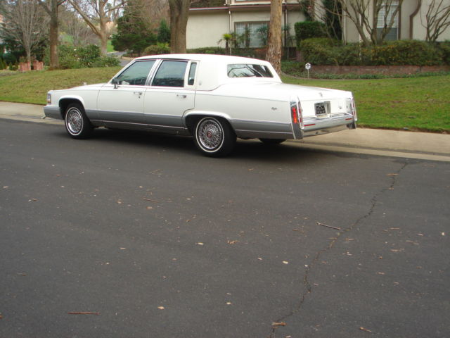 1990 cadillac brougham 5.7l beautiful car!!! and has only 61,783 original miles