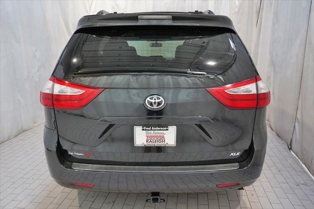 2017 toyota sienna xle