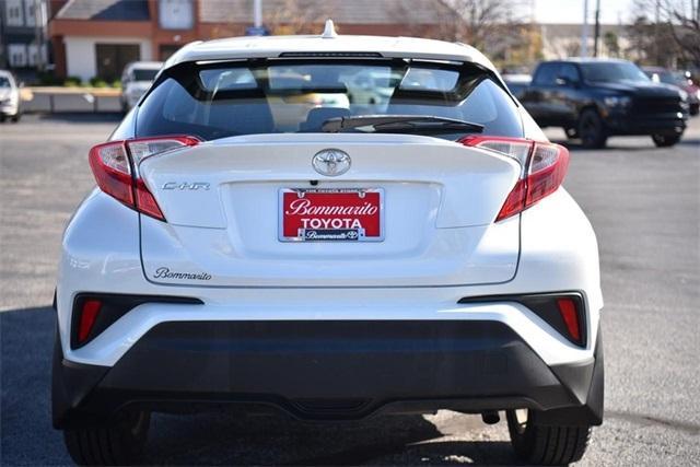 2021 toyota c-hr le