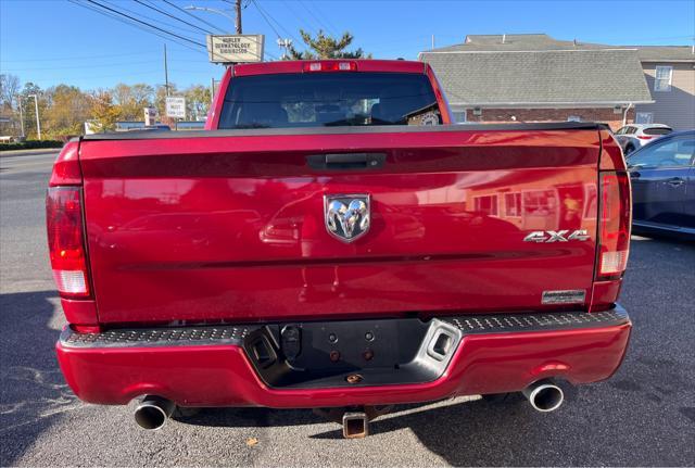2012 ram 1500 4wd quad cab 140.5'' express