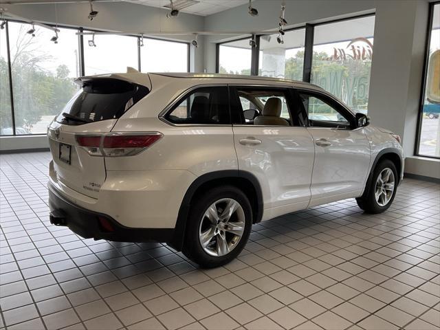 2015 toyota highlander limited