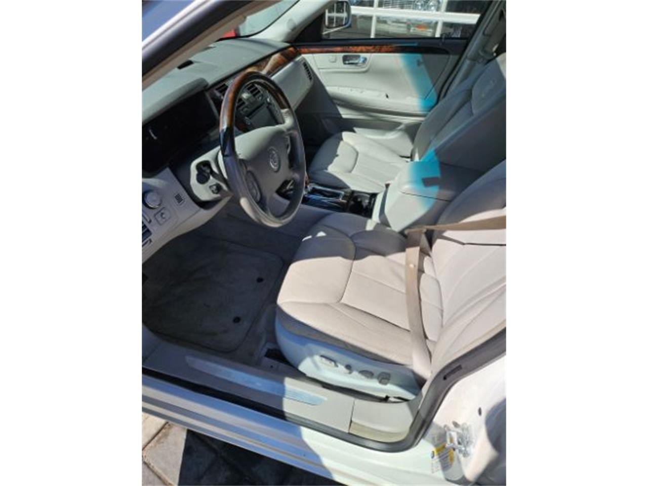 2011 cadillac dts