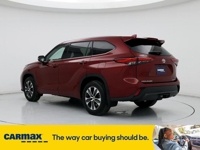 2022 toyota highlander xle