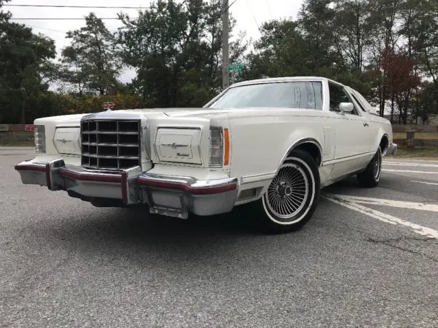 1979 ford thunderbird! all original! white on red!
