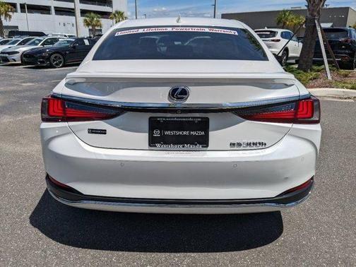 2019 lexus es 300h in co bluffs, iowa