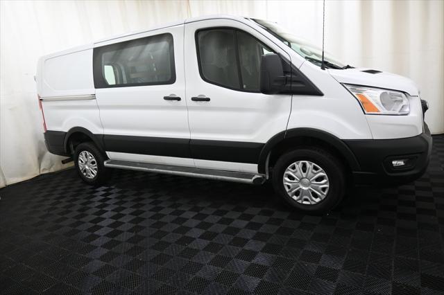 2022 ford transit-150 base